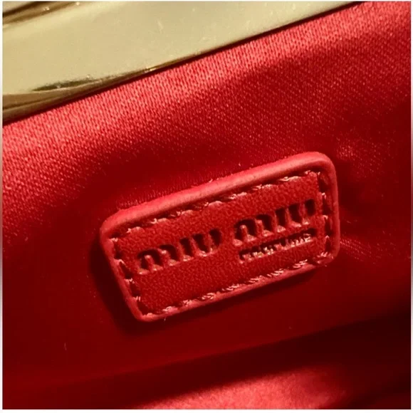 Miu Miu Red Patent Leather Clutch/Pochette Crossbody - Picture 3 of 5